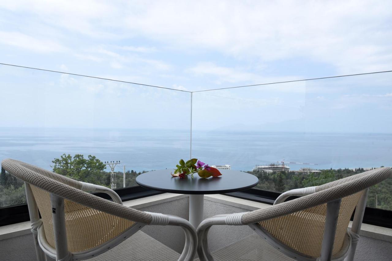Gogo'S Boutique Hotel Dhermi Ngoại thất bức ảnh