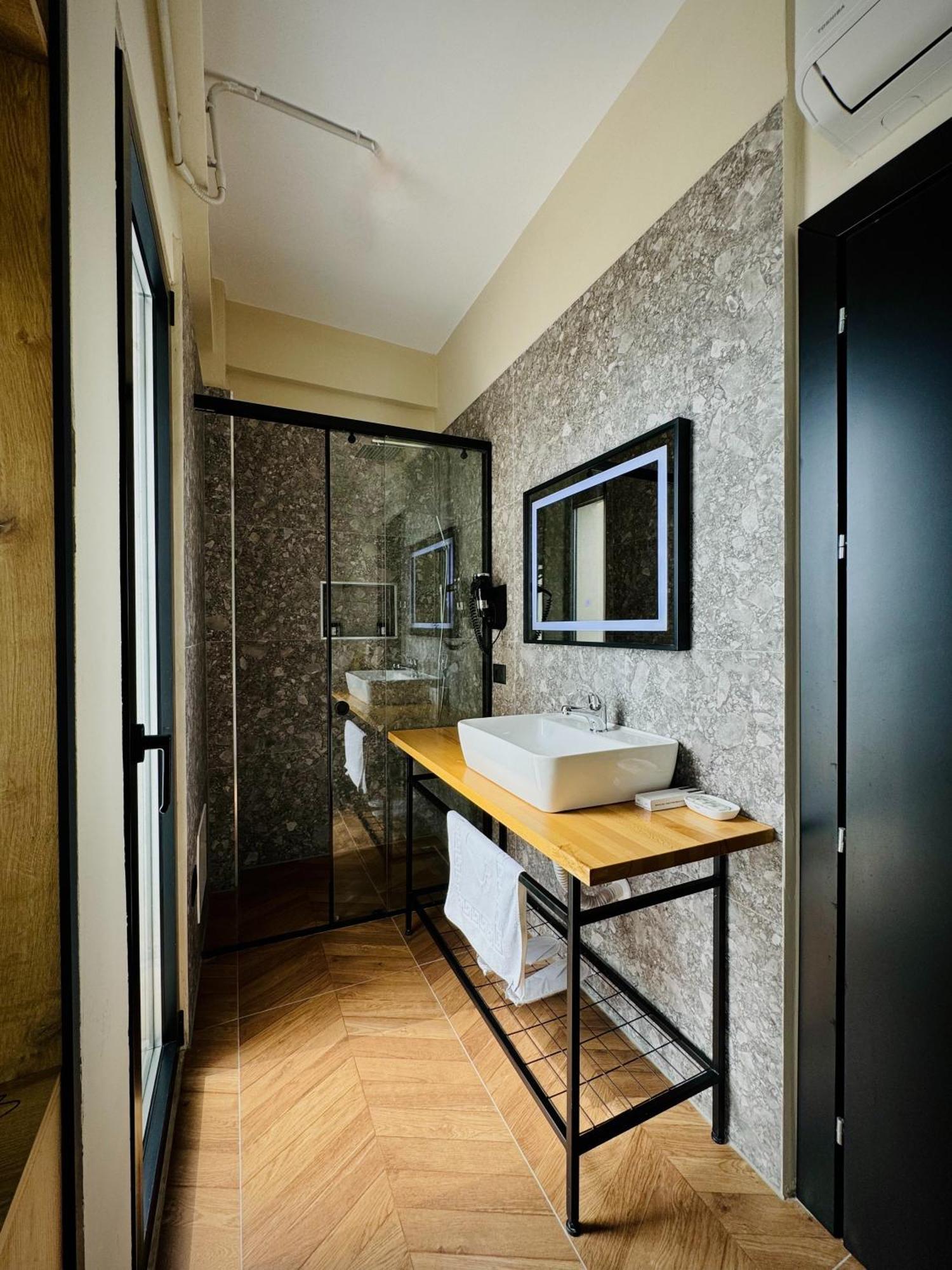 Gogo'S Boutique Hotel Dhermi Ngoại thất bức ảnh